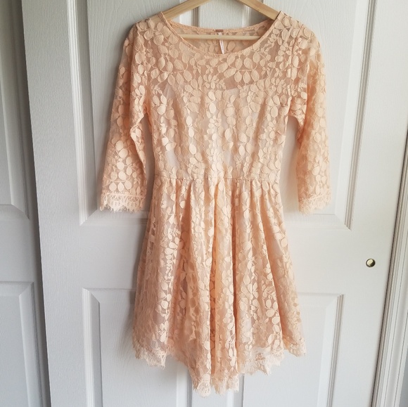 Free People Dresses & Skirts - Free People Asymmetrical Lace Overlay Dress Size 2